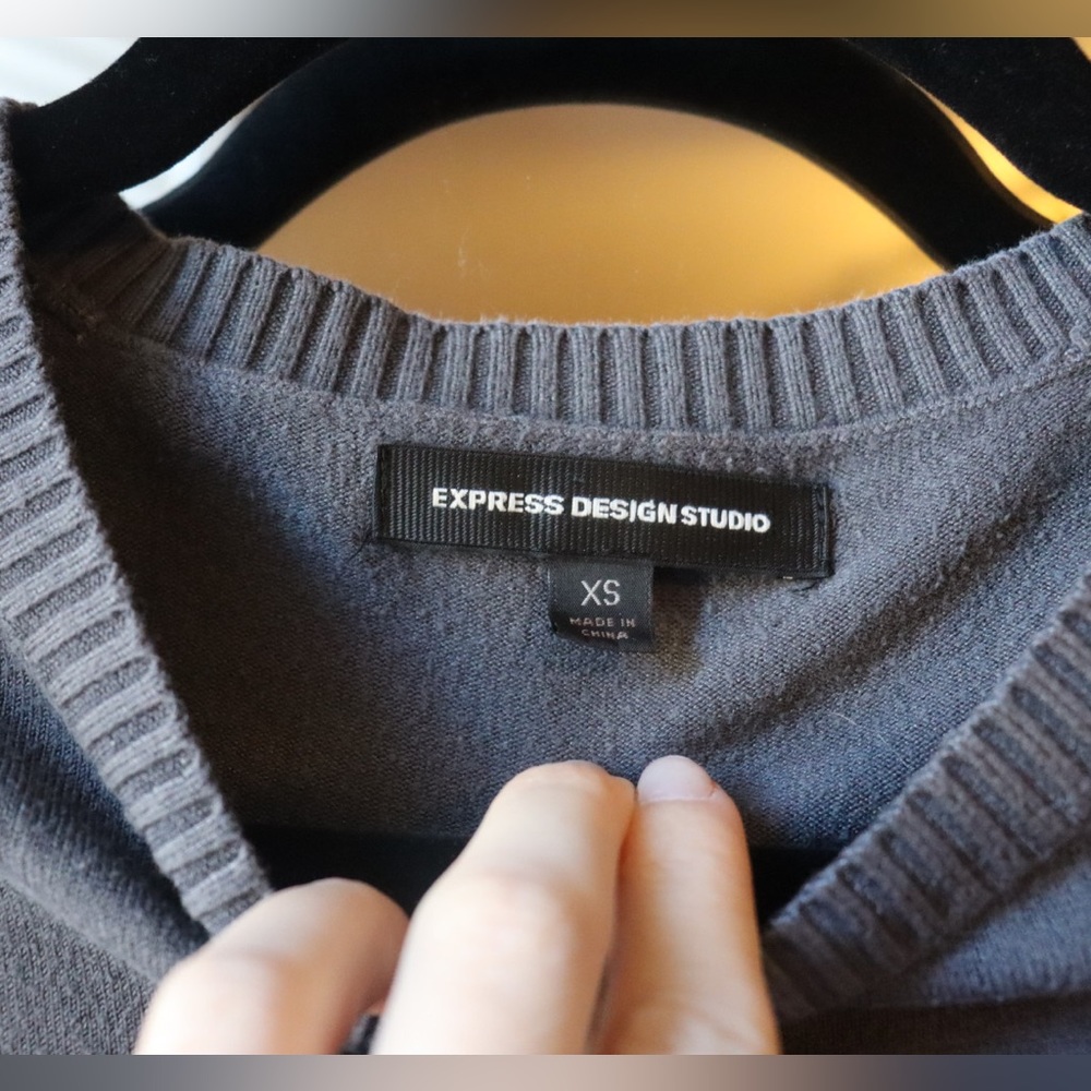 Express Cardigan - Picture 2 of 4